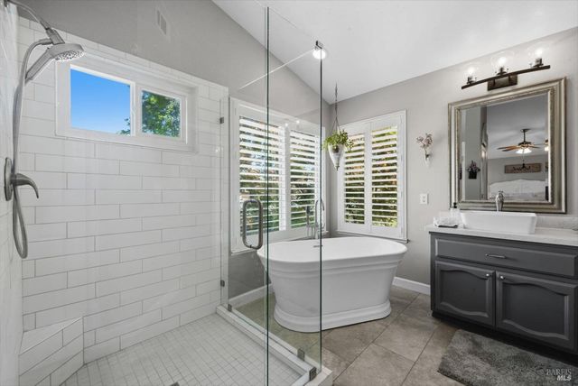 501 Canyon Oak Dr, Vacaville, CA 95688