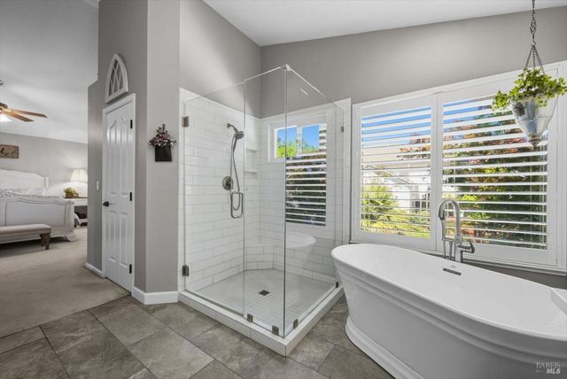 501 Canyon Oak Dr, Vacaville, CA 95688