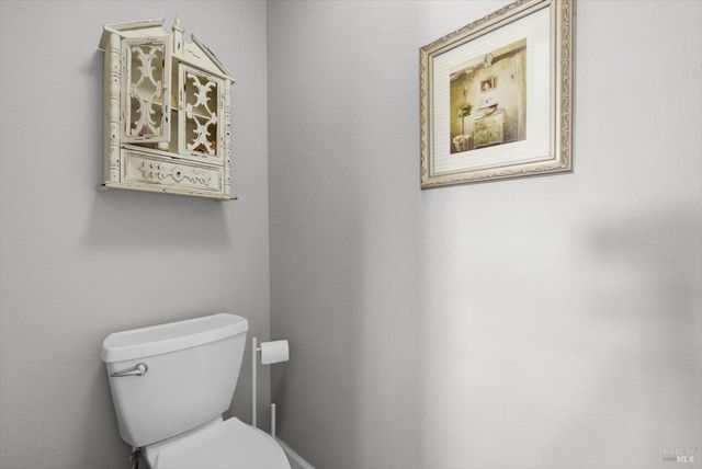 501 Canyon Oak Dr, Vacaville, CA 95688