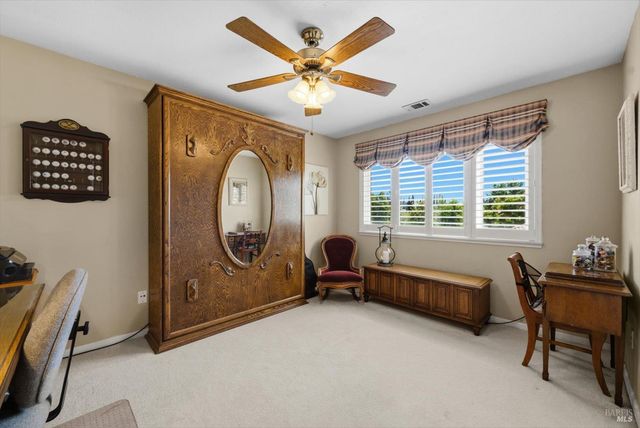 501 Canyon Oak Dr, Vacaville, CA 95688