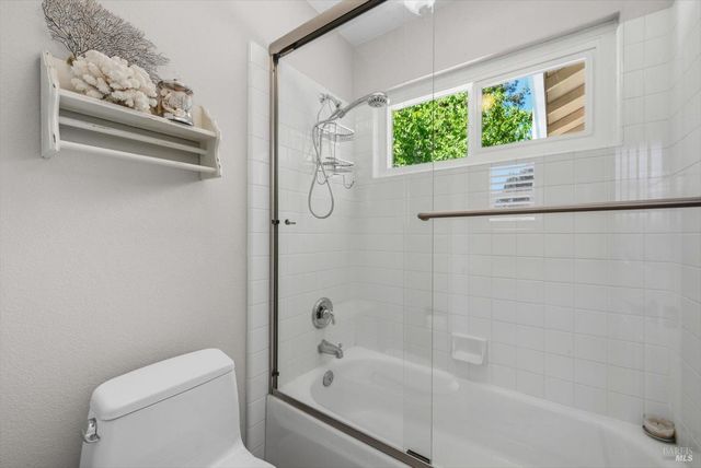 501 Canyon Oak Dr, Vacaville, CA 95688