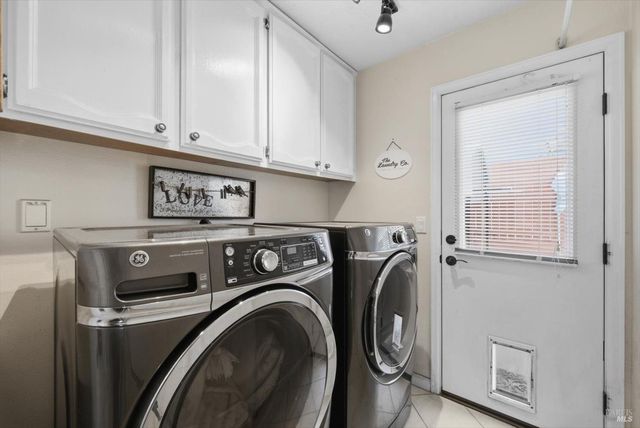 501 Canyon Oak Dr, Vacaville, CA 95688