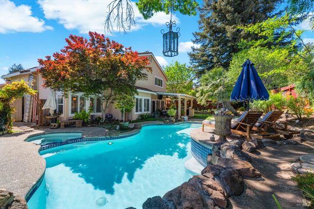 501 Canyon Oak Dr, Vacaville, CA 95688