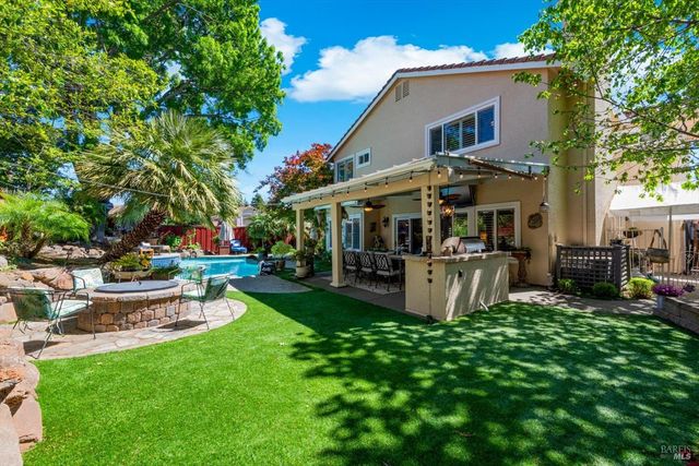 501 Canyon Oak Dr, Vacaville, CA 95688