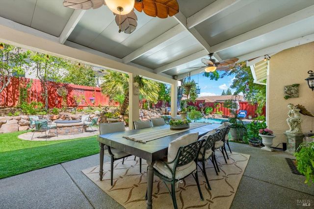 501 Canyon Oak Dr, Vacaville, CA 95688