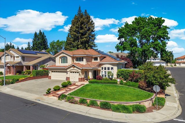 501 Canyon Oak Dr, Vacaville, CA 95688