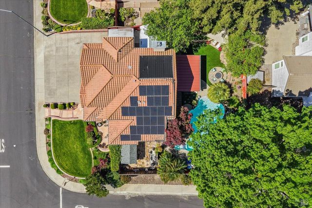 501 Canyon Oak Dr, Vacaville, CA 95688