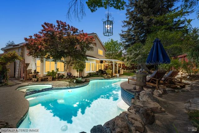 501 Canyon Oak Dr, Vacaville, CA 95688