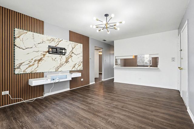 3018 Bernice Road 205, Lansing, IL 60438