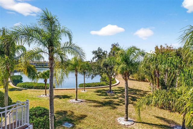 4324 SPINNAKER COVE LANE, Tampa, FL 33615