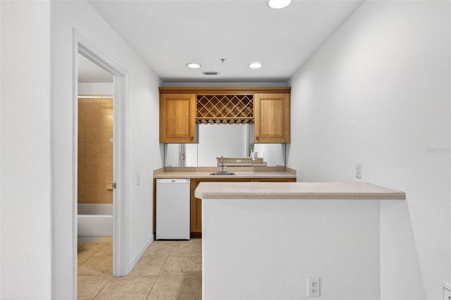 4324 SPINNAKER COVE LANE, Tampa, FL 33615