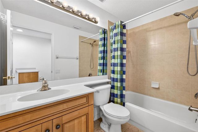 4324 SPINNAKER COVE LANE, Tampa, FL 33615