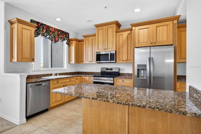 4324 SPINNAKER COVE LANE, Tampa, FL 33615