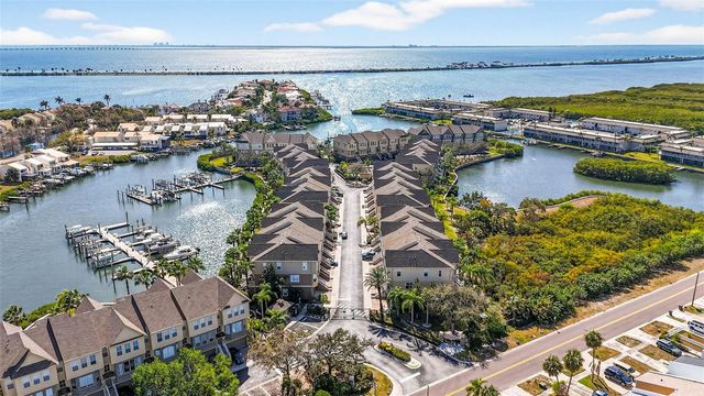 4324 SPINNAKER COVE LANE, Tampa, FL 33615