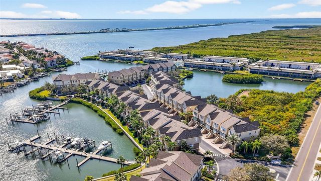 4324 SPINNAKER COVE LANE, Tampa, FL 33615