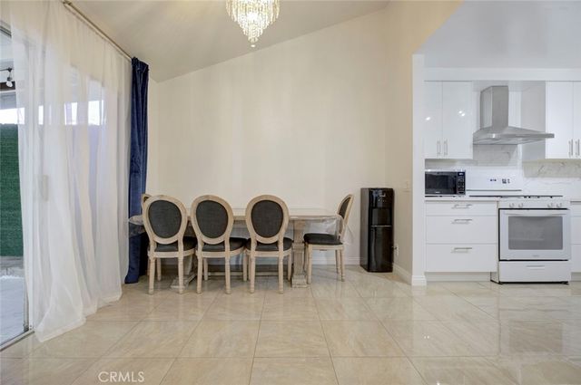 12325 Sweetbriar, Pacoima, CA 91331