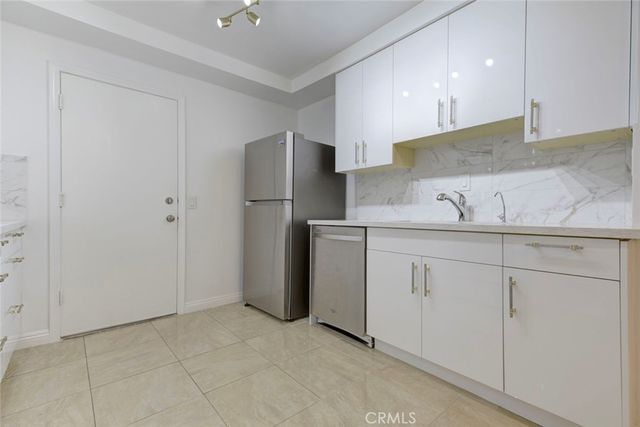 12325 Sweetbriar, Pacoima, CA 91331