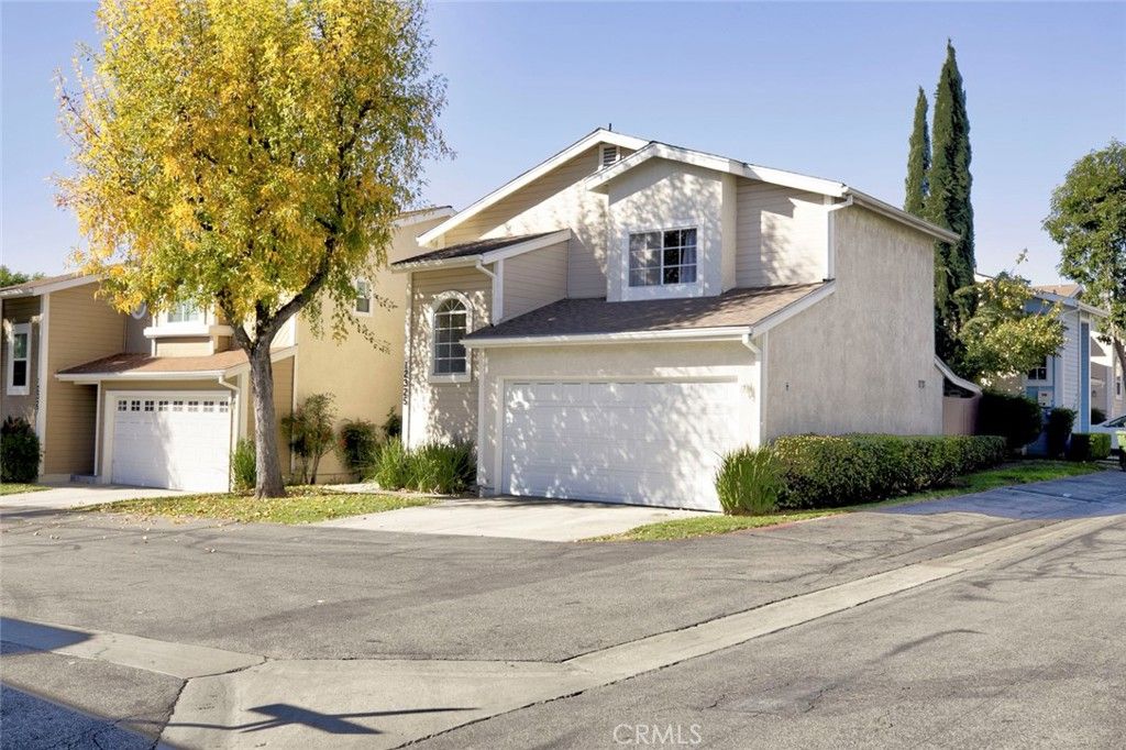 Image 2 of property listing at 12325 Sweetbriar, Pacoima, CA 91331