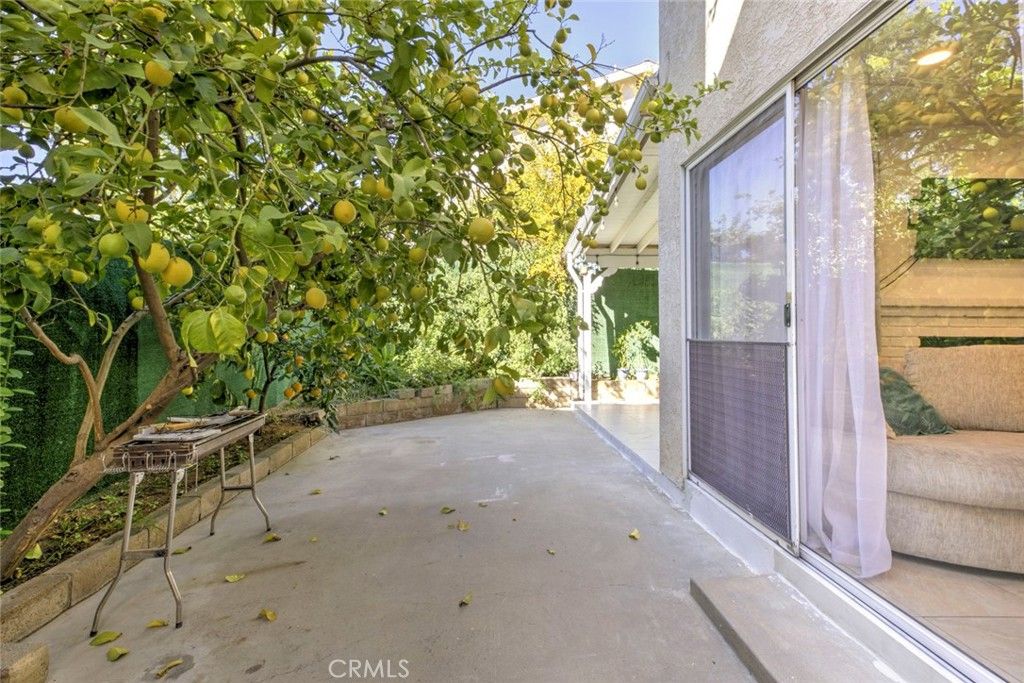 Image 25 of property listing at 12325 Sweetbriar, Pacoima, CA 91331