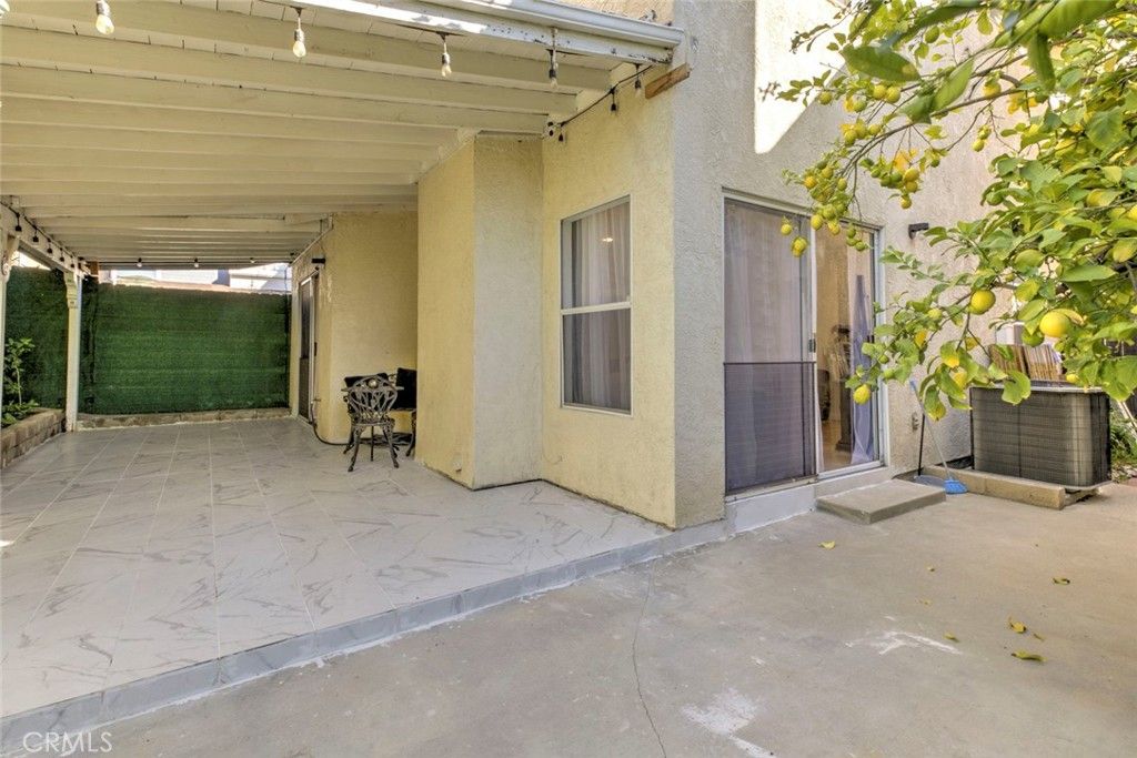 Image 26 of property listing at 12325 Sweetbriar, Pacoima, CA 91331