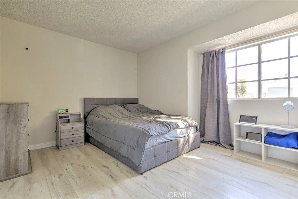 Image 30 of property listing at 12325 Sweetbriar, Pacoima, CA 91331
