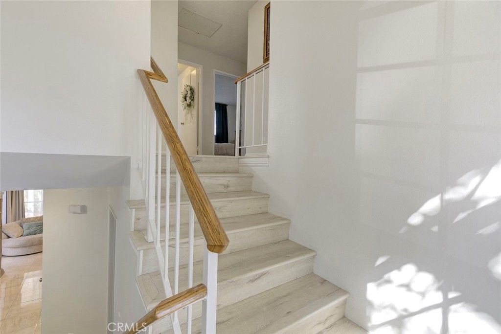 Image 32 of property listing at 12325 Sweetbriar, Pacoima, CA 91331