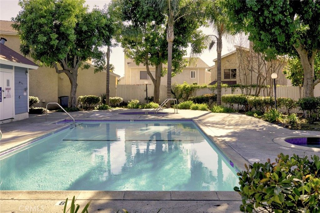 Image 48 of property listing at 12325 Sweetbriar, Pacoima, CA 91331