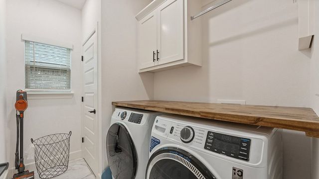 7102 SW Basswood Avenue, Bentonville, AR 72713