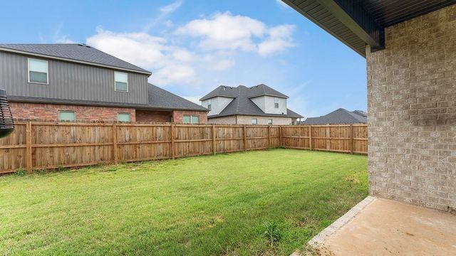 7102 SW Basswood Avenue, Bentonville, AR 72713