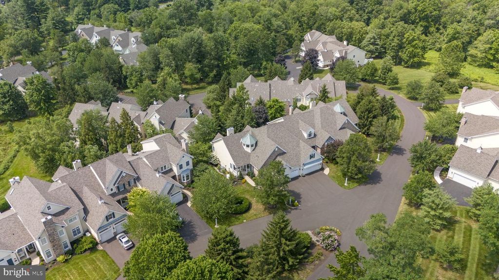 5859 HICKORY HOLLOW LN, Doylestown, PA 18902