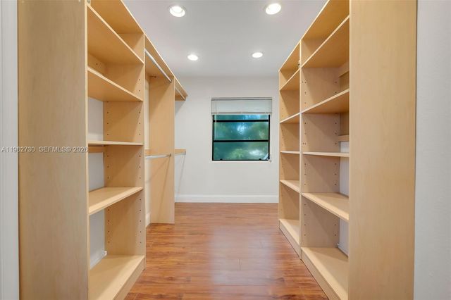 4011 SW 82nd Ter, Davie, FL 33328