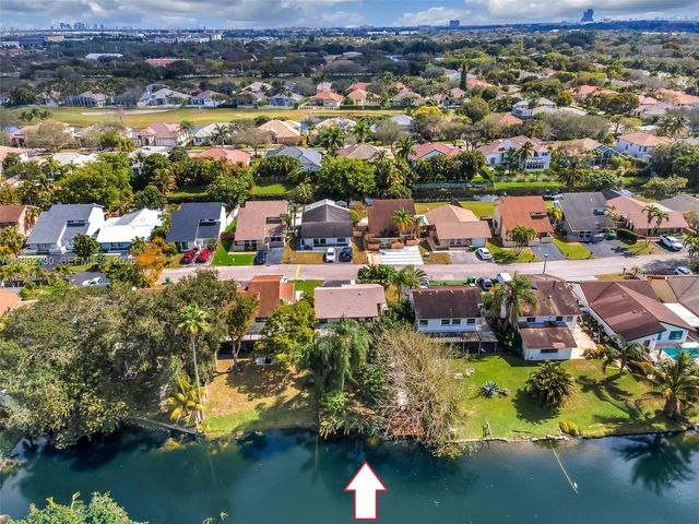 4011 SW 82nd Ter, Davie, FL 33328