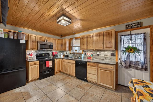 230 SE Fairview Drive SE, Cleveland, TN 37323