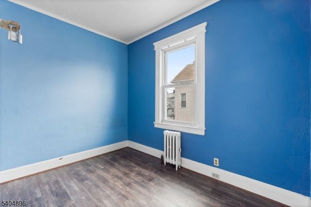 109 Orchard St, Elizabeth City, NJ 07208