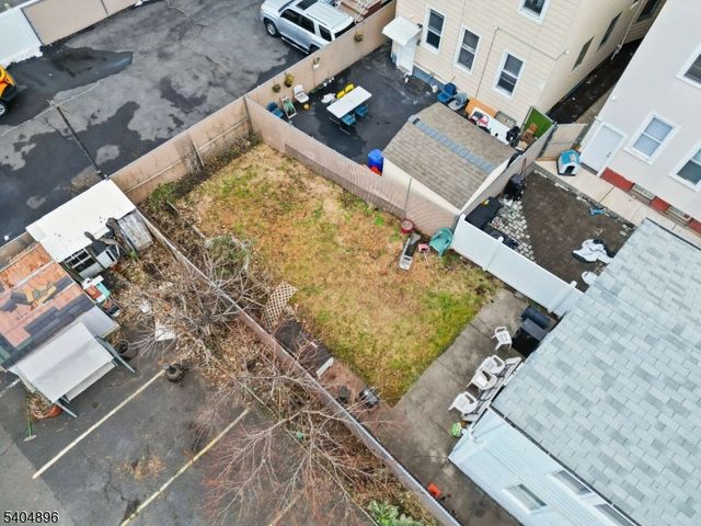 109 Orchard St, Elizabeth City, NJ 07208