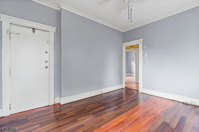 109 Orchard St, Elizabeth City, NJ 07208