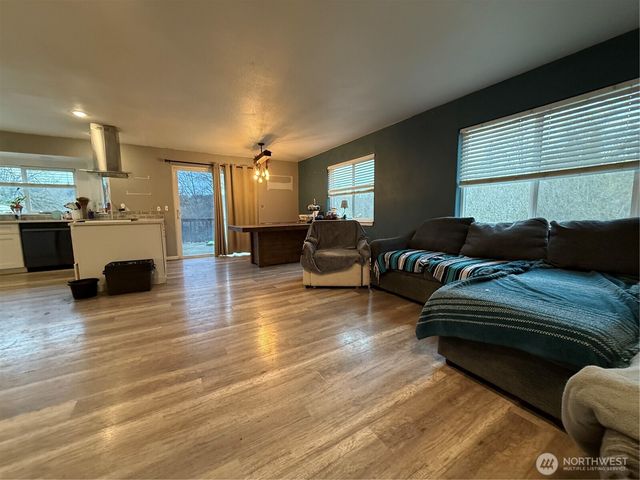 14861 Olympic Drive SE, Port Orchard, WA 98367