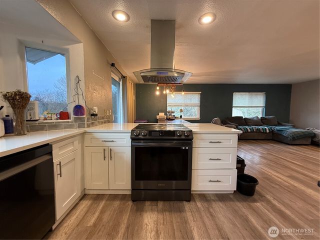 14861 Olympic Drive SE, Port Orchard, WA 98367