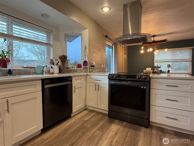 14861 Olympic Drive SE, Port Orchard, WA 98367