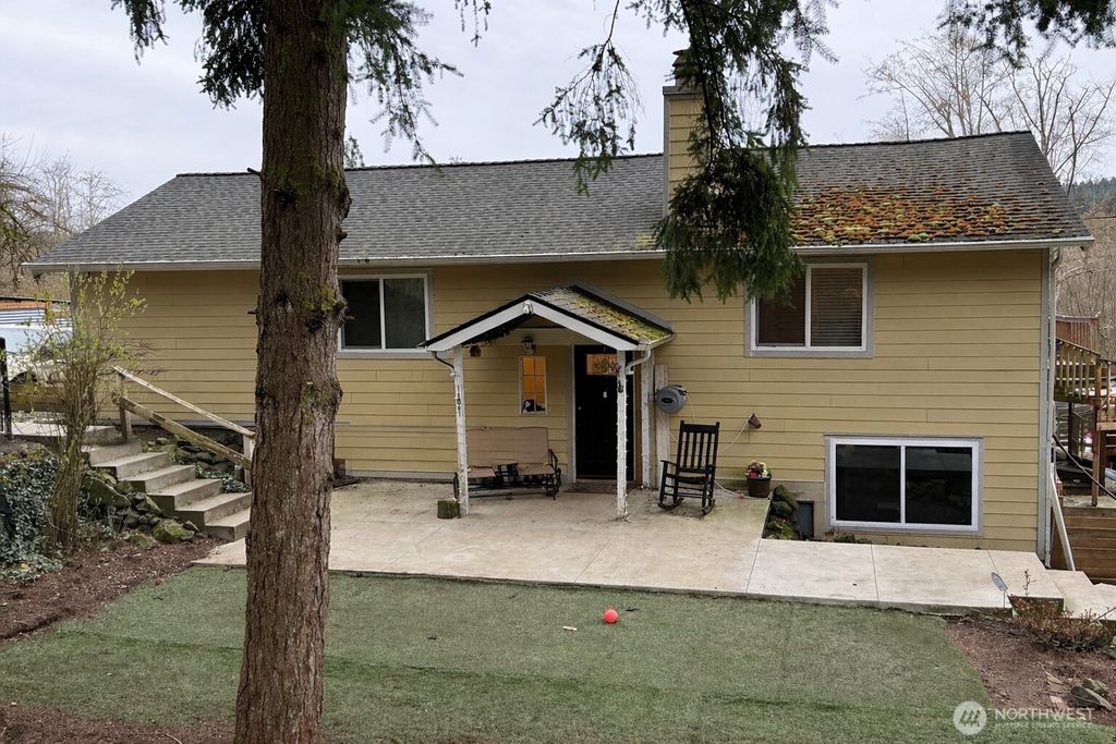 14861 Olympic Drive SE, Port Orchard, WA 98367