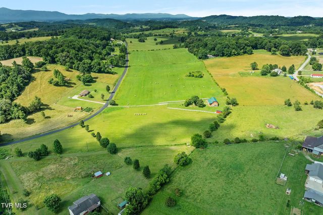 1115 North Heritage Road, Limestone, TN 37681