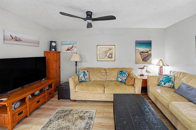 1652 HIGHLAND CLUB LANE, Palm Harbor, FL 34684