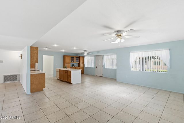 10339 W PRAIRIE HILLS Circle, Sun City, AZ 85351