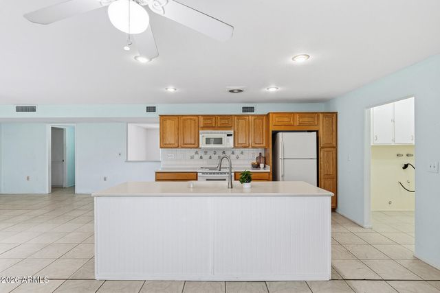 10339 W PRAIRIE HILLS Circle, Sun City, AZ 85351
