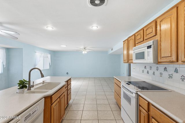 10339 W PRAIRIE HILLS Circle, Sun City, AZ 85351