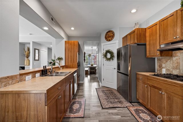 18539 97th Avenue E, Puyallup, WA 98375