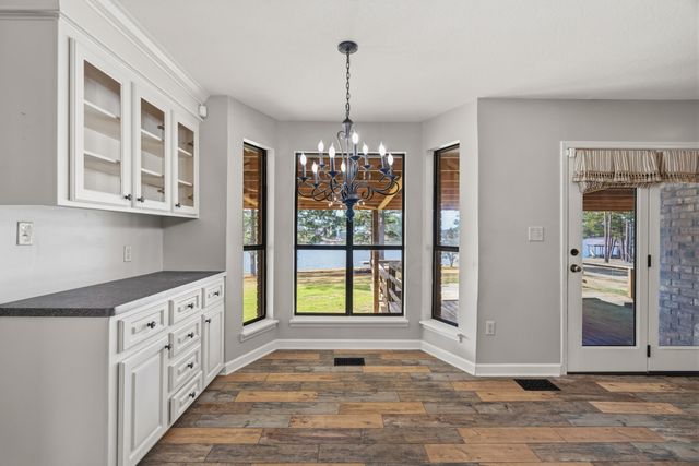 77 Baracuda Dr., Hattiesburg, MS 39402