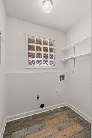 77 Baracuda Dr., Hattiesburg, MS 39402