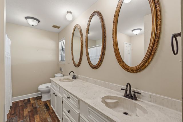 77 Baracuda Dr., Hattiesburg, MS 39402