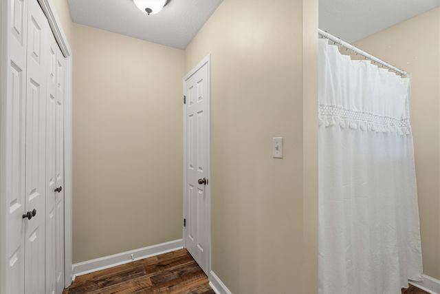 77 Baracuda Dr., Hattiesburg, MS 39402